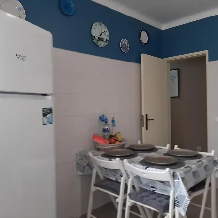 Apartamento Mestre 0 *
